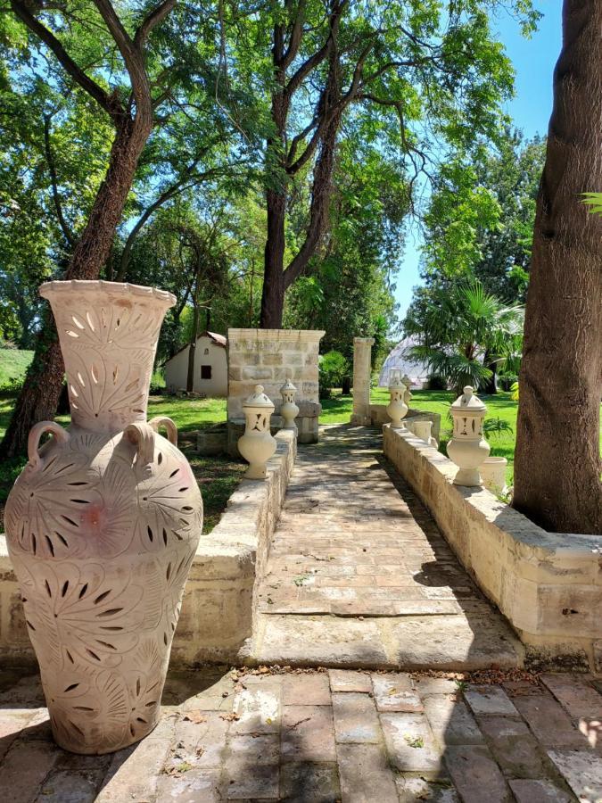 סן-ז'יל Mas Du Versadou, Dans Un Espace Naturel Protege, Piscine Couverte Chauffee Toute L'Annee, Spa Et Salle De Jeux מראה חיצוני תמונה
